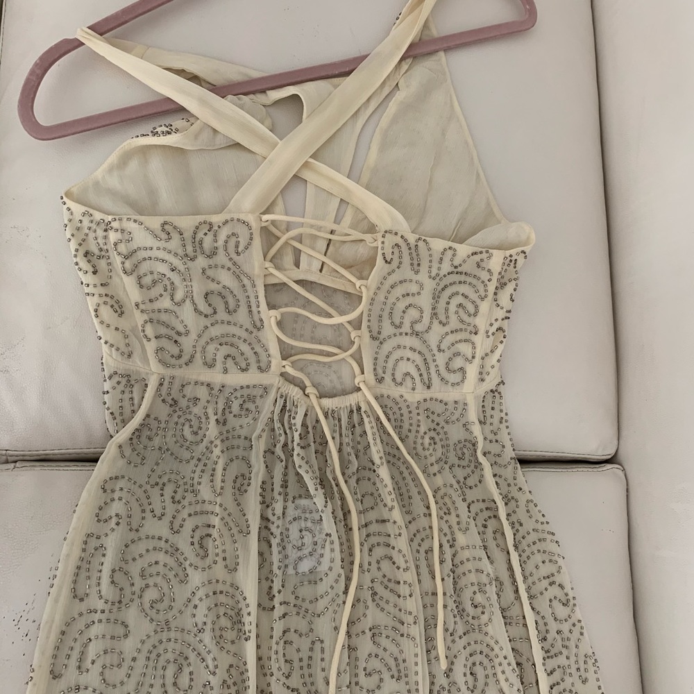 Dress - Picture 2 of 4